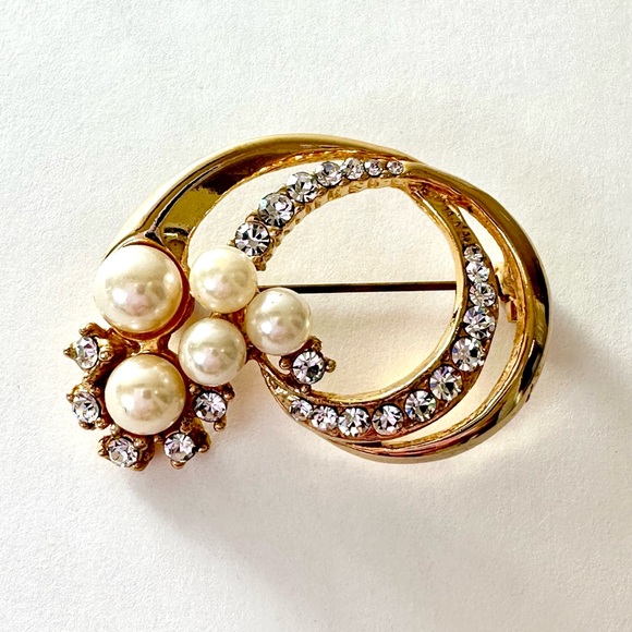 GOLD, FRESHWATER PEARL & RHINESTONE Brooch / Pin - Picture 2 of 6